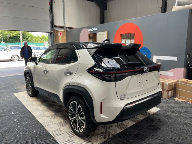 Image for 2021 Toyota Yaris Cross 2021 TOYOTA YARIS CROSS HYBRID Z 1.5 AUTOMATIC / CRUISE CONTROL / PARKING CAMERA / ELECTRIC SEATS AND MORE