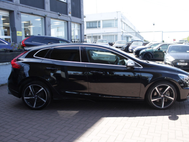 Image for 2016 Volvo V40 2.0 D4 AUTO 5DR R-DESIGN PAN-ROOF AUTO