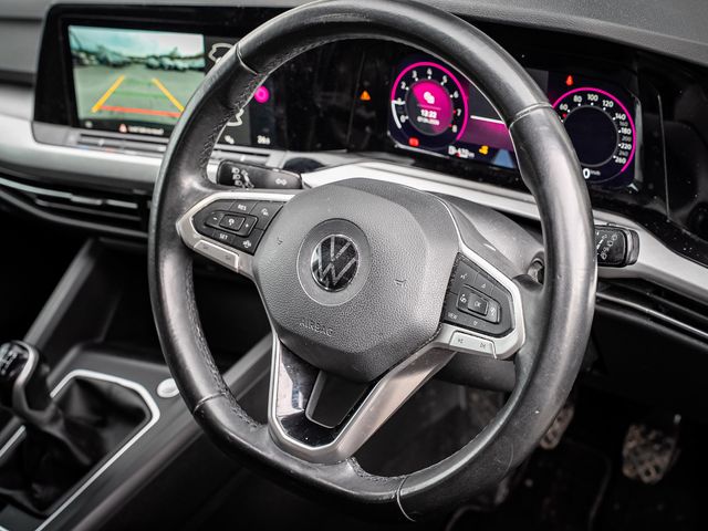 Image for 2021 Volkswagen Golf Life 1.0 TSI 110HP 5DR