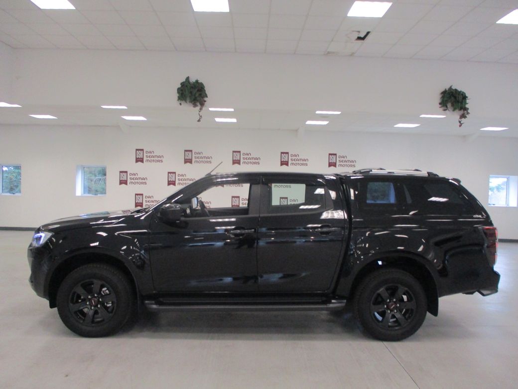 Image for 2025 Isuzu D-MAX LSE AUTO EXTRAS CREW CAB PICK UP