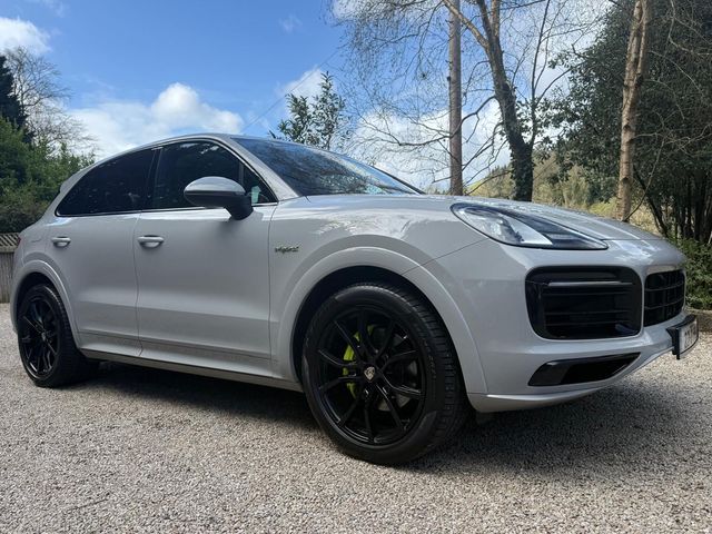 Image for 2022 Porsche Cayenne E-HYBRID *Crayon…Sport Design…BOSE* 