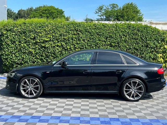 Image for 2015 Audi A4 S-LINE 2.0 TFSI AUTO // SERVICE HISTORY // NEW 19" S-LINE ALLOYS // REVERSE CAMERA
