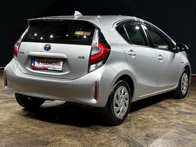 Image for 2019 Toyota Aqua 1.5 HYBRID AUTOMATIC - HEATING / AC CONTROLS