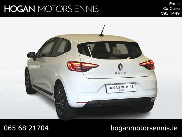 Image for 2022 Renault Clio Iconic TCe 90