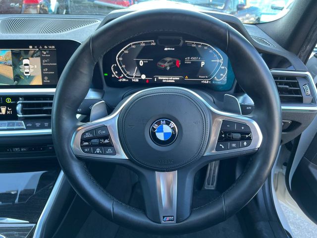Image for 2021 BMW 3 Series 330e M-SPORT COMPETITION 2.0 HYBRID ** HUGE SPEC ** // HEADS-UP DISPLAY // WIRELESS CHARGING // APPLE CARPLAY