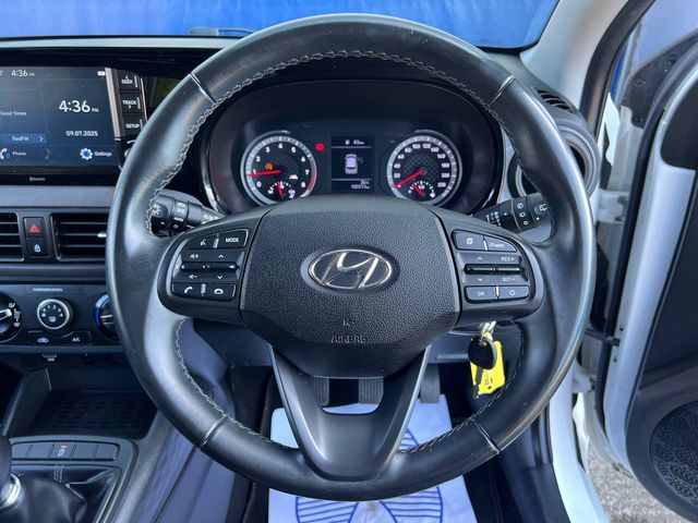 Image for 2021 Hyundai i10 DELUXE PLUS 1.0 // AIR CONDITIONING // WIRELESS CHARGING BAY // CRUISE CONTROL