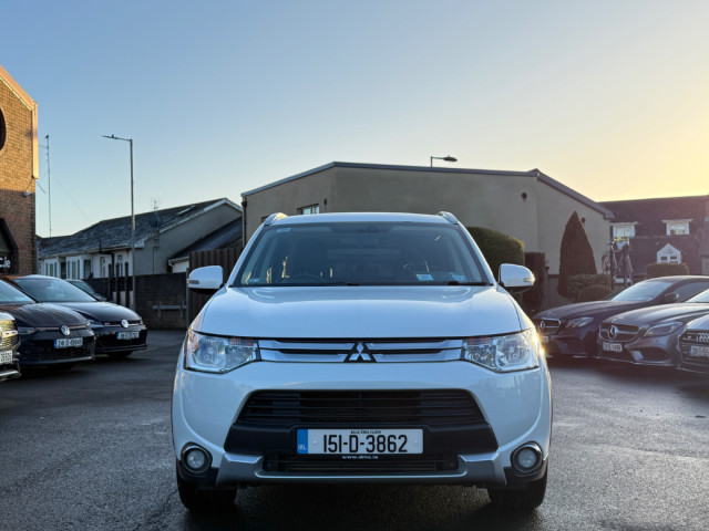 Image for 2015 Mitsubishi Outlander 2.2 DID 150BHP 4WD AUTO 7 SEATER *HIGH SPEC*