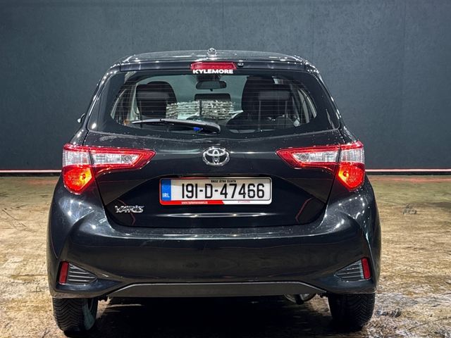 Image for 2019 Toyota Yaris MANUAL 1.0 VVTI - REVERSE CAMERA