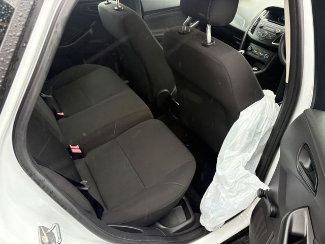 Image for 2015 Ford Focus 1.6 Petrol 85 PS Studio 