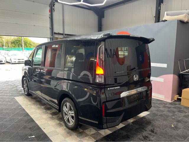 Image for 2019 Honda Stepwagon 2019 HONDA STEPWAGON SPADA HYBRID G SENSING 2.0 AUTOMATIC / CRUISE CONTROL / REVERSE CAMERA / HEATED SEATS / 7 SEATS / AUTOMATIC DOORS AND MORE