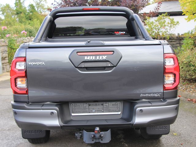 Image for 2025 Toyota Hilux 252 Invincible X * Roll cover and bars inc 