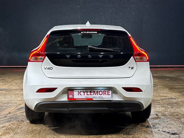 Image for 2019 Volvo V40 T2 KENETIC - FACTORY ALLOYS - REVERSE CAMERA/PARKING RADAR