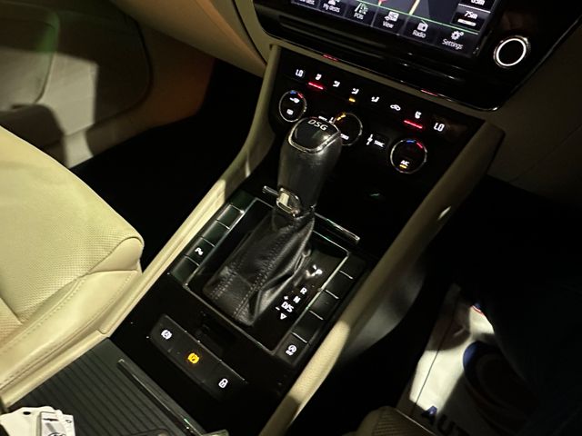 Image for 2018 Skoda Superb 1.6 TDI 120 Style DSG Automatic 