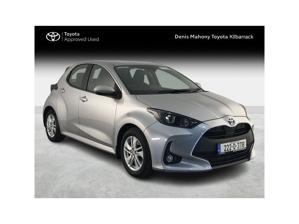 Image for 2022 Toyota Yaris HYBRID LUNA