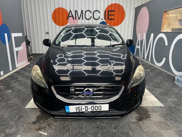 Image for 2015 Volvo V40 2015 VOLVO V40 T4 AUTOMATIC 1.6 / REVERSE CAMERA / ELECTRIC MEMORY & HEATED SEATS / PADDLE SHIFTERS AND MORE