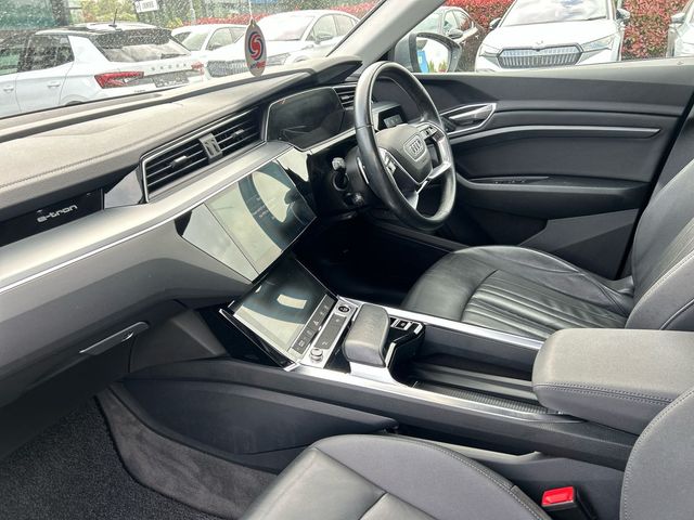 Image for 2021 Audi e-tron 50 quattro Advance