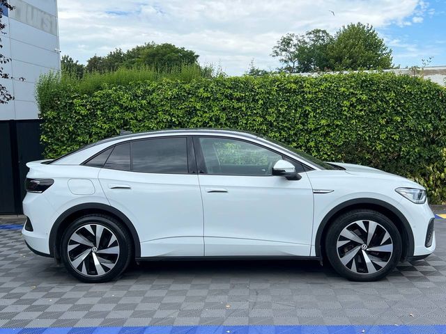 Image for 2023 Volkswagen ID.5 PRO BUSINESS 77KWH // DIGITAL CLUSTER // ADAPTIVE CRUISE CONTROL // APPLE CARPLAY/ANDROID AUTO
