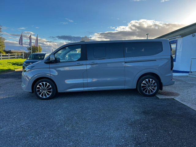 Image for 2027 Ford Tourneo Custom Wheelchair Accessible