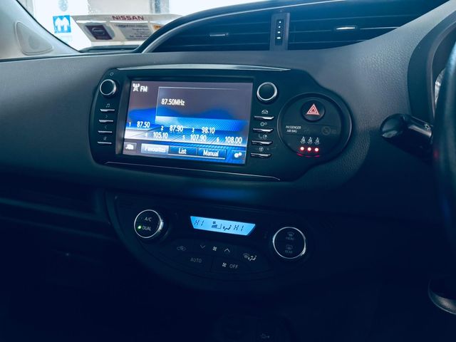 Image for 2019 Toyota Yaris HY Hybrid 5DR Luna 4DR Auto