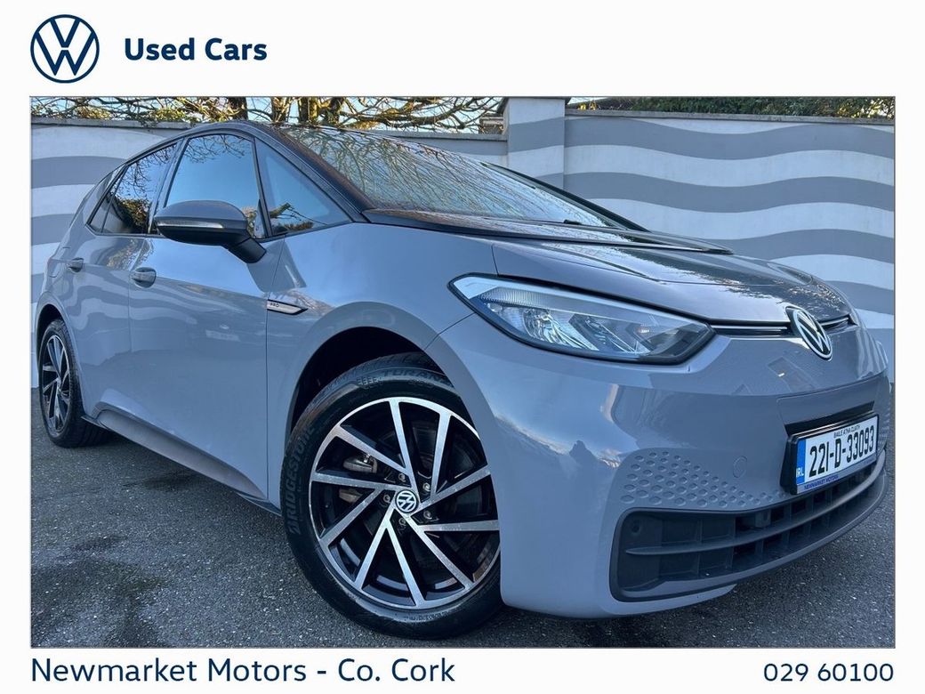 Image for 2022 Volkswagen ID.3 58 KWH MOONSTONE GREY WITH BLACK ROOF