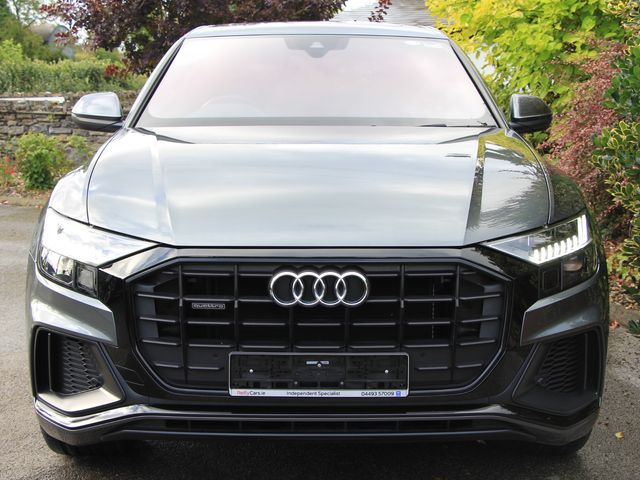 Image for 2020 Audi Q8 50 TDI 286HP Black Edition 