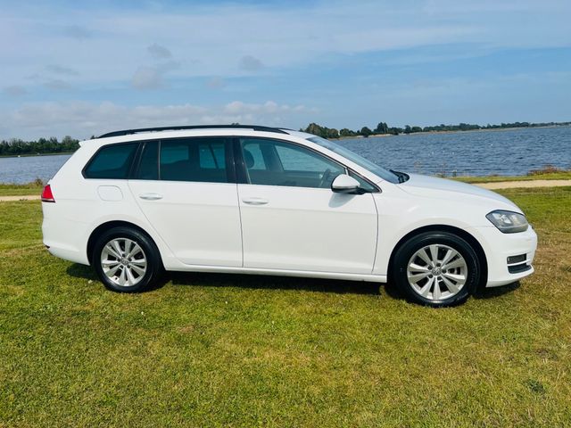 Image for 2015 Volkswagen Golf 2015 Golf 1.2 Variant, in White , only 75K Klms on the clock , spotless car .