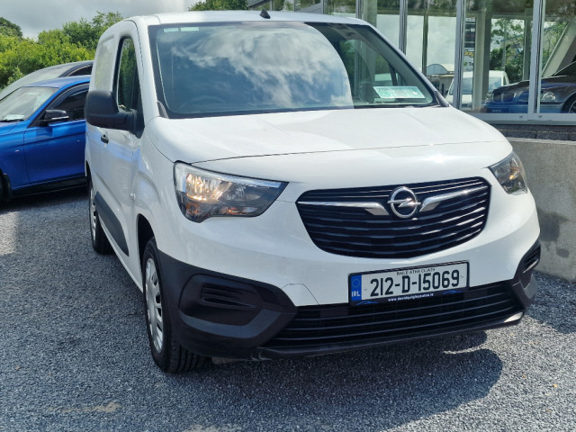 Image for 2021 Opel Combo My21-l1h1-1.5 75ps-dsl-5sp 5DR