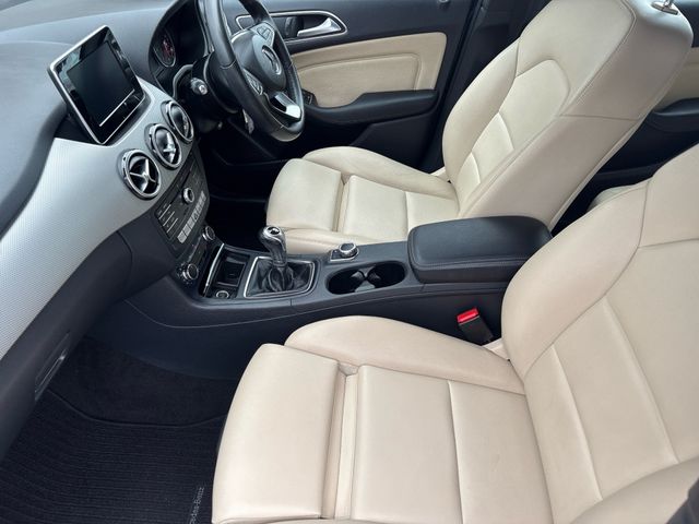 Image for 2017 Mercedes-Benz B Class 160 D URBAN 5DR