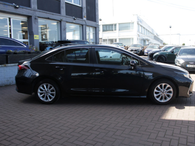 Image for 2019 Toyota Corolla Hybrid Luna SAL 4DR Auto