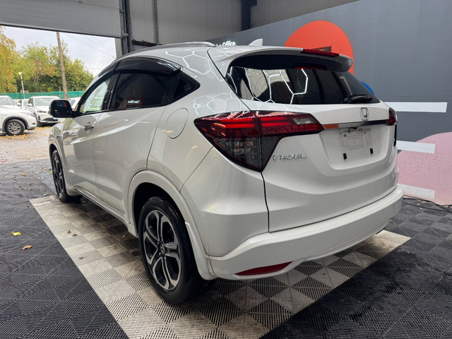 Image for 2017 Honda Vezel 2017 HONDA VEZEL HV Z SENSING AUTOMATIC/ CRUISE CONTROL / PARKING CAMERA / PADDLE SHIFTERS AND MORE