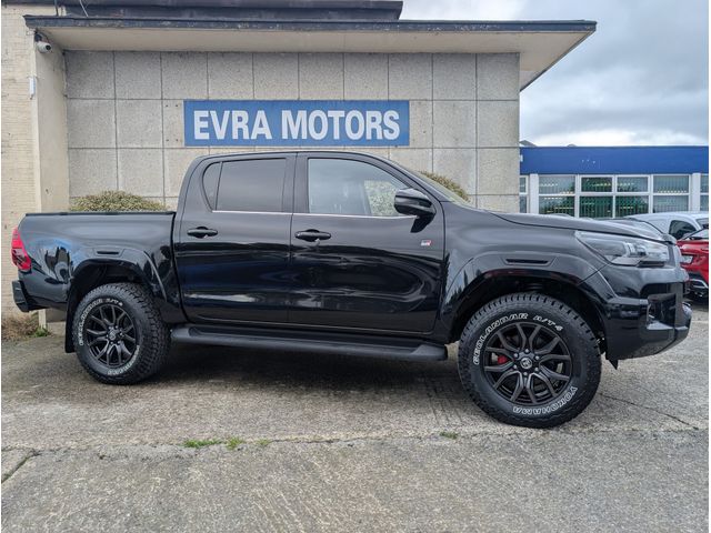 Image for 2023 Toyota Hilux Z 4WD GR SPORT AUTOMATIC 2.4 DIESEL //HIGH SPEC//LOW MILES//360 PARKING CAMERAS//ELECTRIC DRIVERS SEAT//KEYLESS ENTRY//ADAPTIVE CRUISE CONTROL//