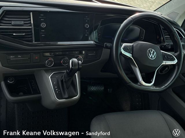 Image for 2021 Volkswagen Transporter T6 HIGHLINE AUTO SWB 150BHP *REAR VIEW CAMERA* *FRONT AND REAR PARKING SENSORS* *HEATED SEATS* *ADAPTIVE CRUISE CONTROL* *AIR CONDITIONING*