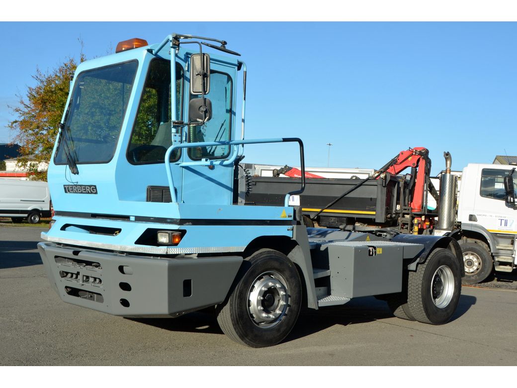 Image for 2014 Terberg YT182 Yard Shunter
