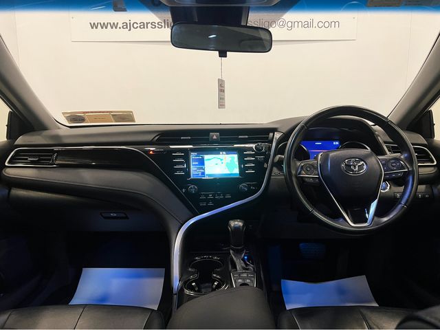 Image for 2020 Toyota Camry HYBRID SOL 4DR AUTO