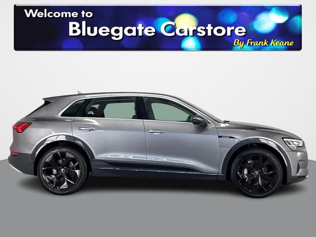 Image for 2021 Audi e-tron TECHNIK 50 QUATTRO**NEW 22'' BLACK ALLOYS**HEATED LEATHER SEATS**TOUCH SCREEN MEDIA DISPLAY**APPLECARPLAY**REVERSE CAMERA**DRIVE SELECT MODES**ELECTRIC TAILGATE**MULTIFUNCTIONAL STEERING WHEEL**