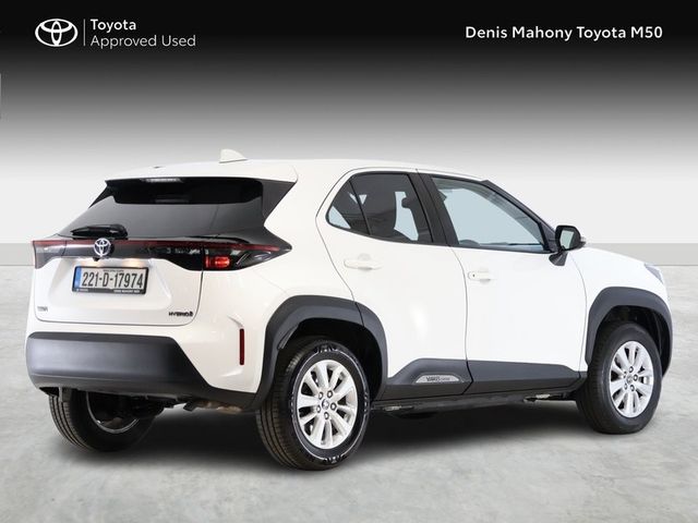 Image for 2022 Toyota Yaris Cross Luna Hybrid