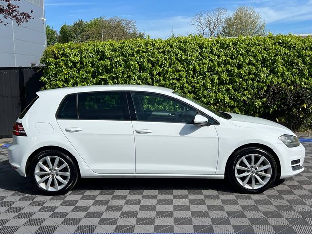 Image for 2017 Volkswagen Golf COMFORTLINE 1.2 TSI AUTO // ADAPTIVE CRUISE CONTROL // 17" ALLOYS // REVERSE CAMERA