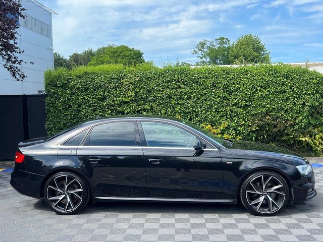 Image for 2014 Audi A4 S-LINE 2.0 TFSI // NEW 19" S-LINE ALLOYS // REVERSE CAMERA // S-LINE POWERED & HEATED SEATS