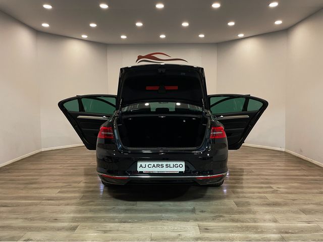 Image for 2015 Volkswagen Passat HIGHLINE 2.0 TDI MANUAL 6SPEED FWD 150HP 4DR