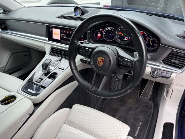 Image for 2023 Porsche Panamera 4 E-HYBRID PLATINUM EDITION SPORT TURISMO 5DR AUTO