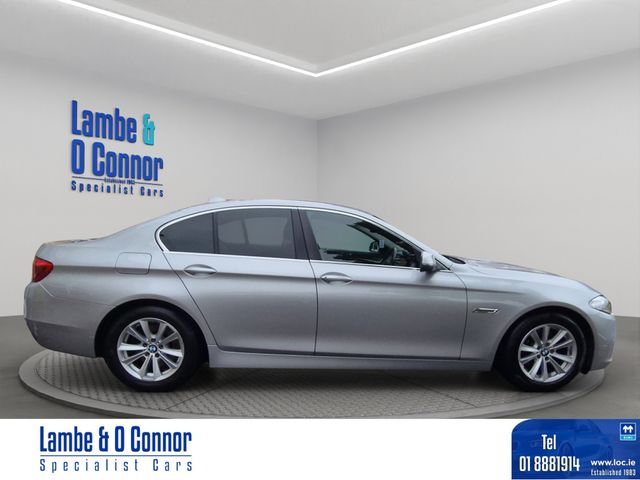 Image for 2016 BMW 5 Series 520d SE AUTOMATIC * SILVER / BLACK LEATHER * LOW KMS * SAT NAV * SERVICE HISTORY * BEST AVAIABLE * 