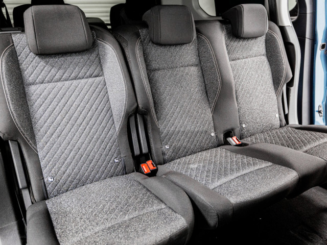Image for 2026 Peugeot Rifter E-Allure 50kWh 136HP L2 - 7 Seats