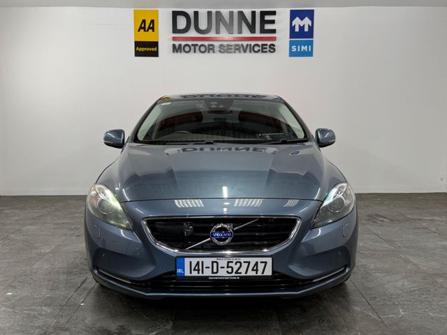 Image for 2014 Volvo V40 **2 KEYS **LANE ASSIST **CRUISE CONTROL **BLIND SPOT SENSORS **PARK ASSIST **HEATED ELECTRIC MEMORY SEATS **MULTI FUNCTION STEERING WHEEL **DIGITAL CLUUSTER DISPLAY 17" BRUSHED SILVER WHEELS **CRASH