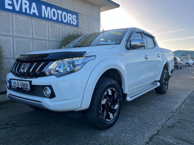 Image for 2017 Mitsubishi L200 DID BARBARIAN D/C 4WD 18 2.5 MANUAL //HIGH SPEC//FULL LEATHER//HEATED SEATS//REVEVRSE CAMERA//KEYLESS ENTRY//