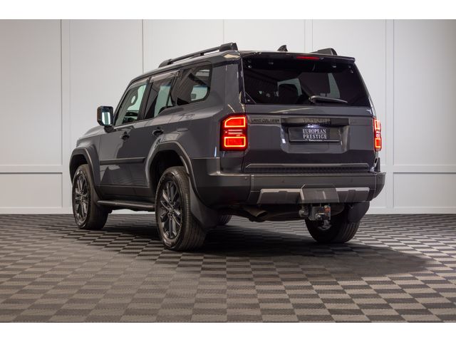 Image for 2025 Toyota Landcruiser Platinum 7 Seater