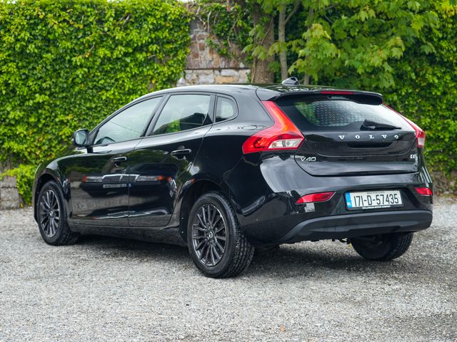 Image for 2017 Volvo V40 2.0 Diesel Manual V40 Momentum