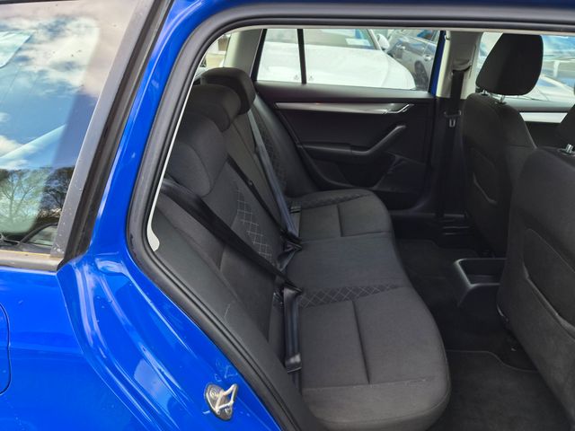 Image for 2018 Skoda Octavia Combi 1.2 TSI 86HP 4DR