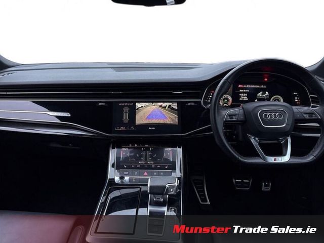Image for 2022 Audi Q7 S-Line Black Edition 55 TFSI E