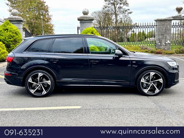 Image for 2021 Audi Q7 55 TFSI E BLACK EDITION QUATTRO==N1 5 SETAER CREW CAB==€62, 950 PLUS VAT==