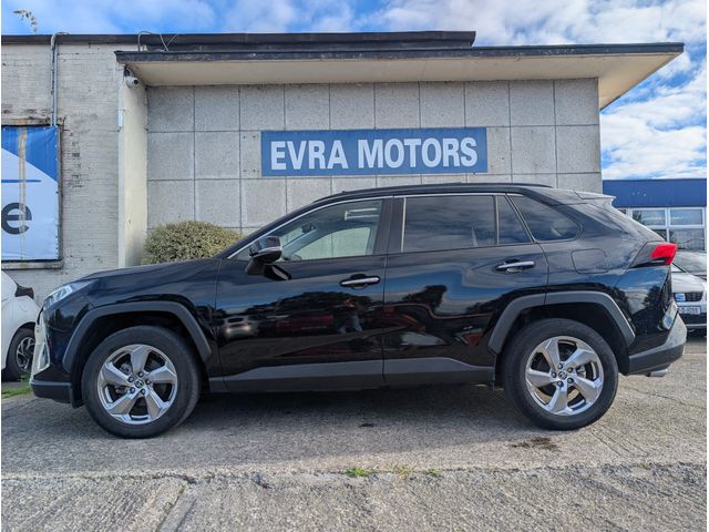 Image for 2021 Toyota Rav4 G 4WD HYBRID AUTOMATIC 2.5 PETROL //MASSIVE SPEC//PANORAMIC GLASS ROOF//FULL LEATHER HEATED SEATS//HEATED STEERING WHEEL//360 PARKING CAMERAS//KEYLESS ENTRY//ADAPTIVE CRUISE CONTROL//